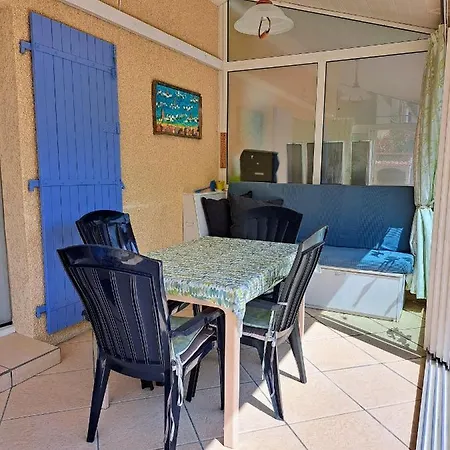 Βίλα Belle D Angle Avec Veranda Et Wifi, 2 Dans Securisee Avec Piscine Commune 800m De La Un Vrai Havre De Paix Lrcs116 Portiragnes