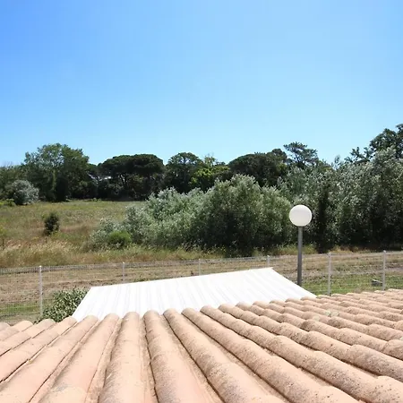 Belle D Angle Avec Veranda Et Wifi, 2 Dans Securisee Avec Piscine Commune 800m De La Un Vrai Havre De Paix Lrcs116 Villa *