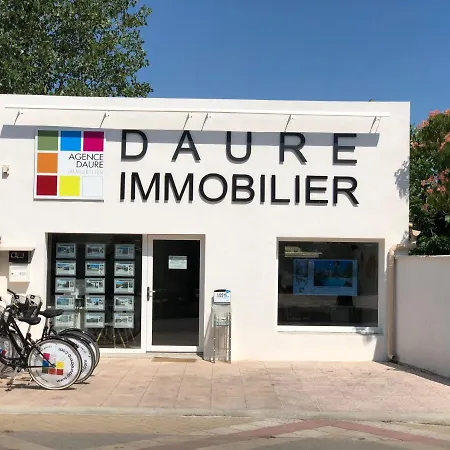 Belle D Angle Avec Veranda Et Wifi, 2 Dans Securisee Avec Piscine Commune 800m De La Un Vrai Havre De Paix Lrcs116 Villa Portiragnes